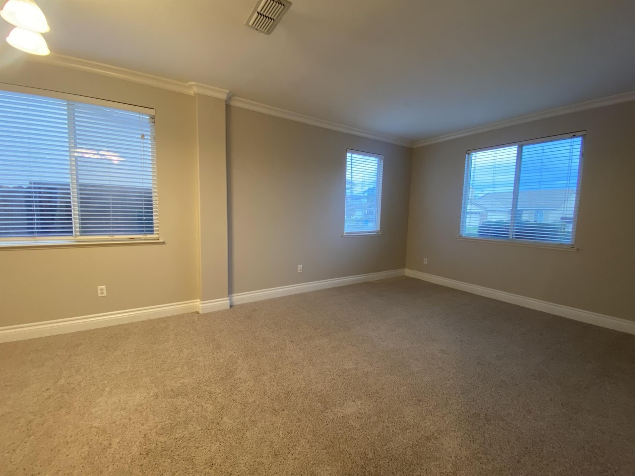1687 Shoreline Dr #2 - Photo 2 of 13