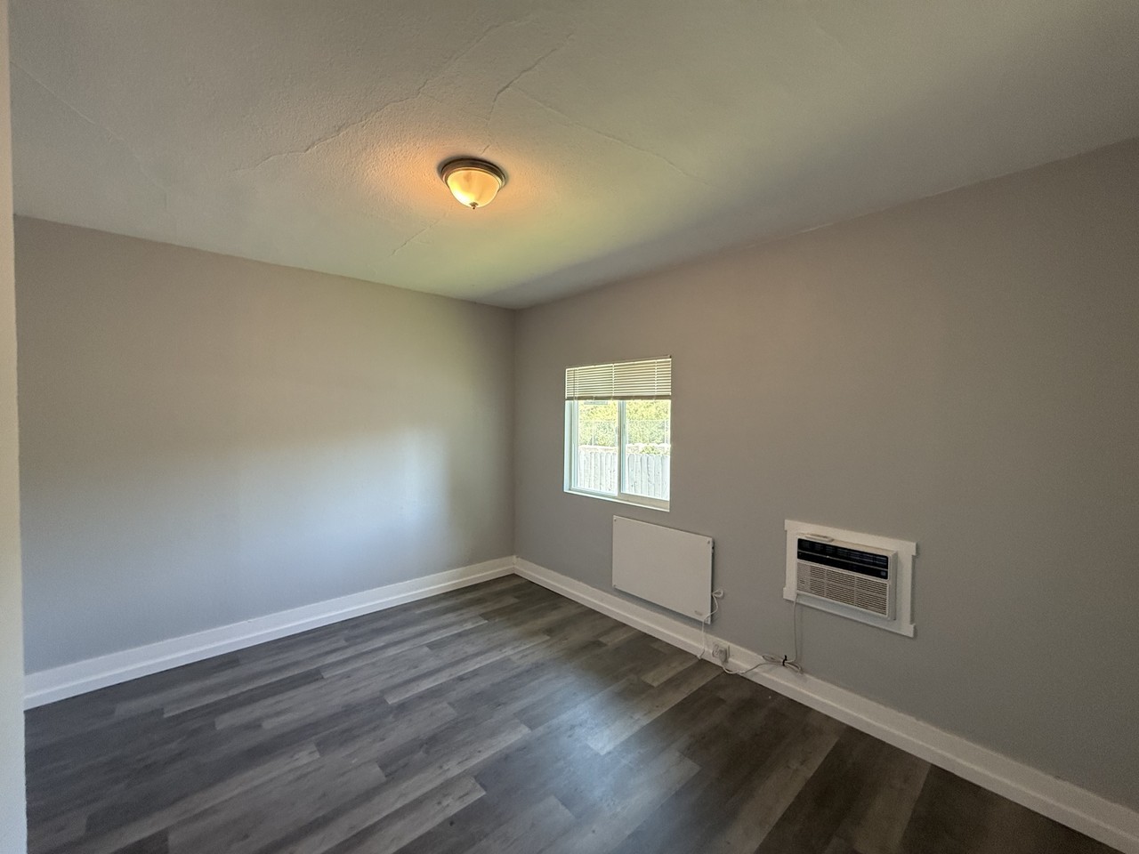 164 C St #C - Photo 3 of 7