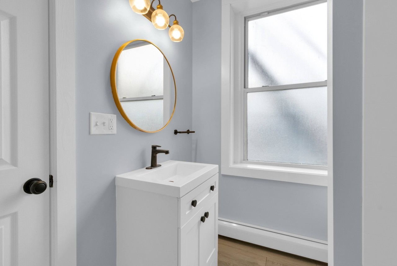 Aldor Apartments - Photo 2 of 15