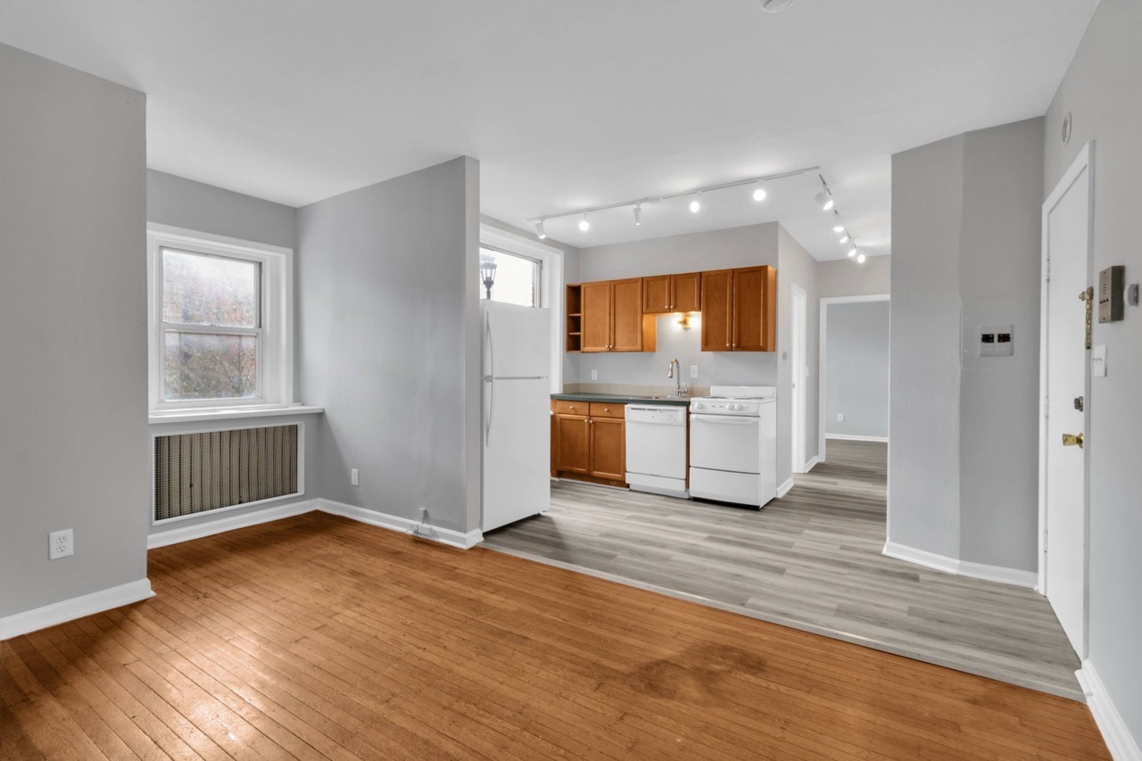 Aldor Apartments - Photo 3 of 15
