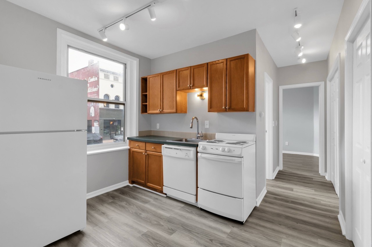 Aldor Apartments - Photo 7 of 15