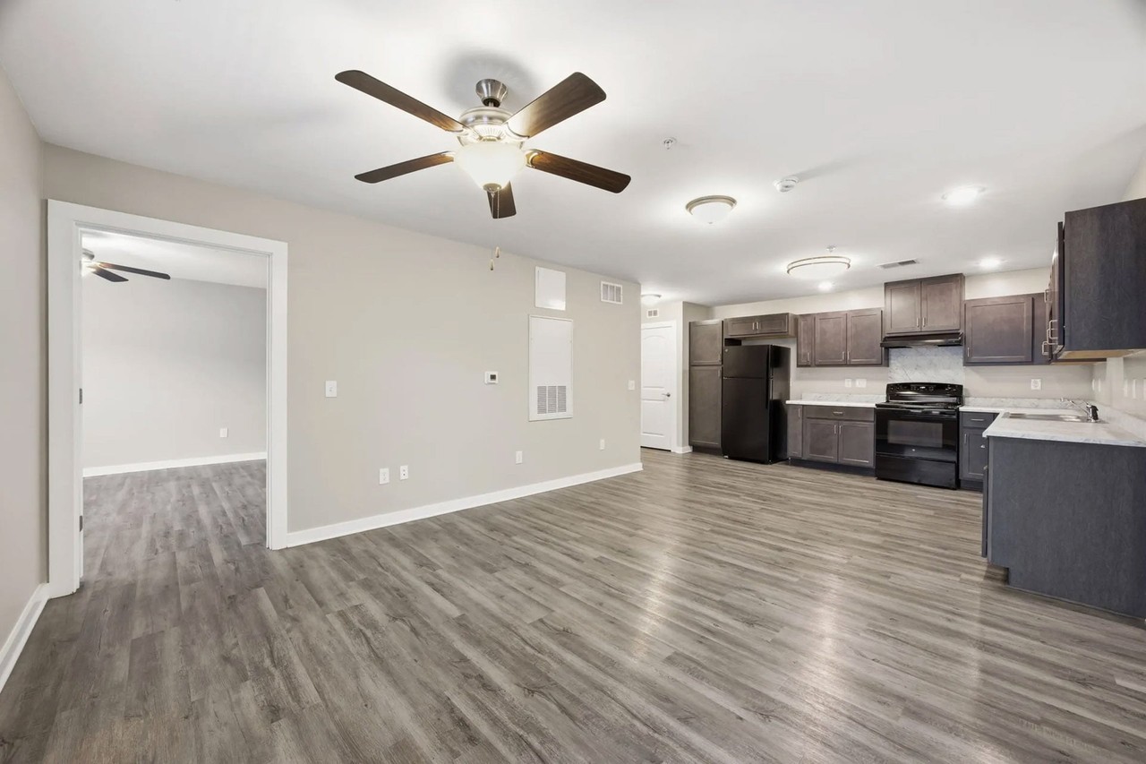 Albemarle Landing - Photo 4 of 24