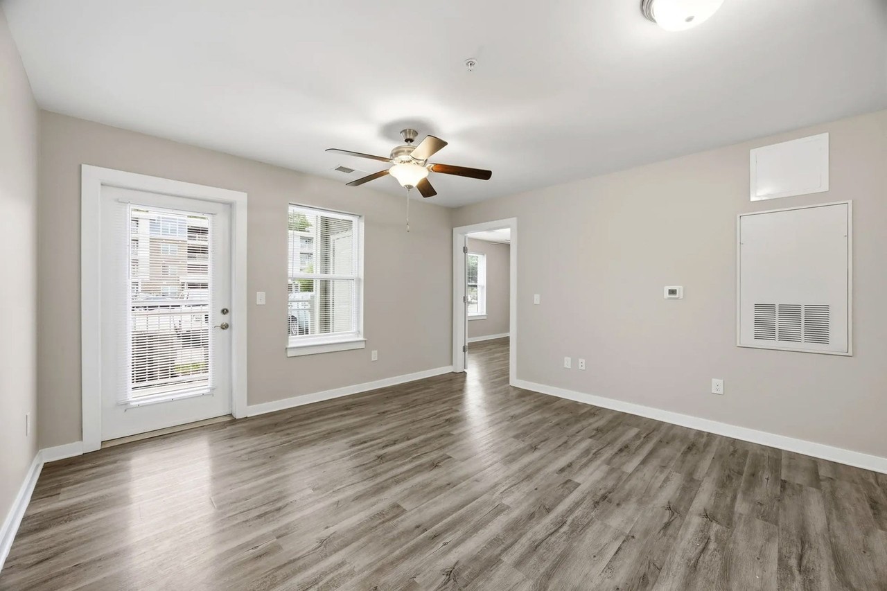 Albemarle Landing - Photo 5 of 24