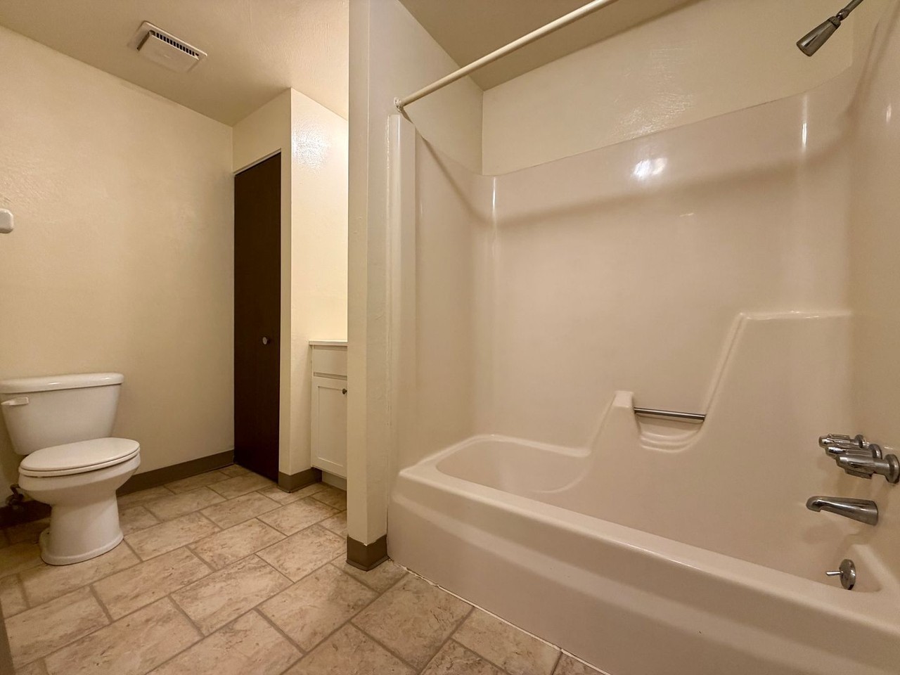 607 Kellywood Mnr - Photo 5 of 9