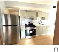 4936 Nash St Ne #12 - Photo 1 of 1