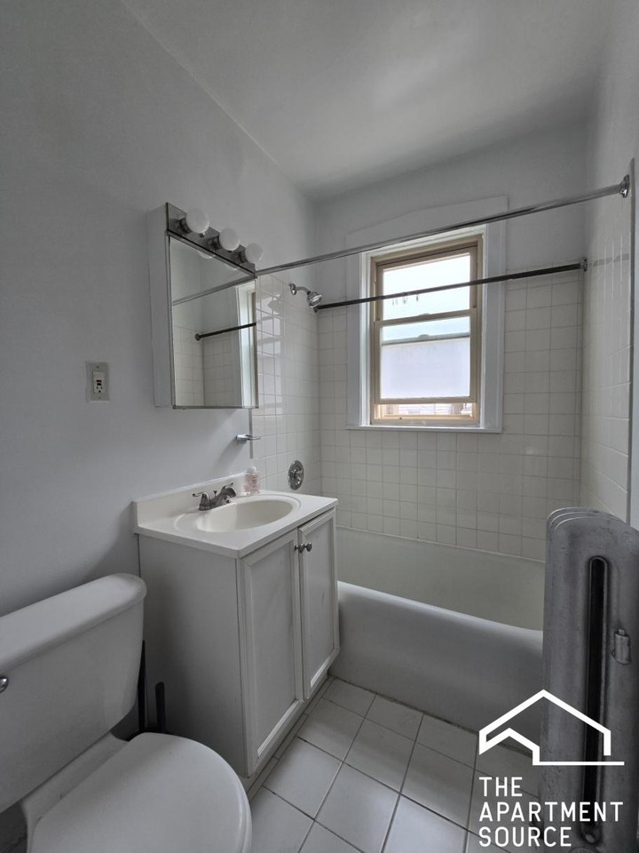 2948 W Belle Plaine Ave #1 - Photo 6 of 6