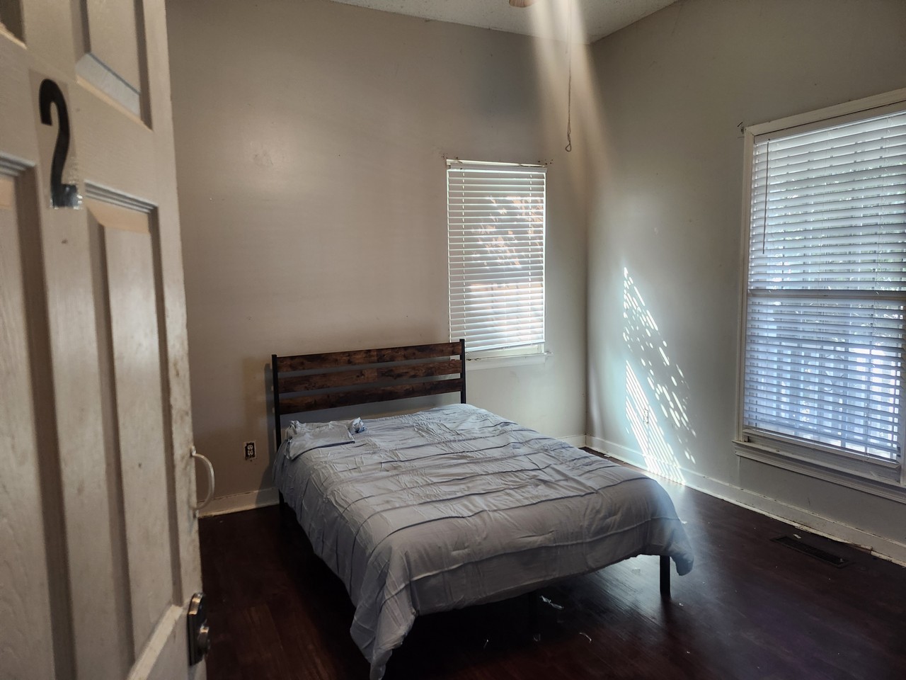 440 Giles St #2