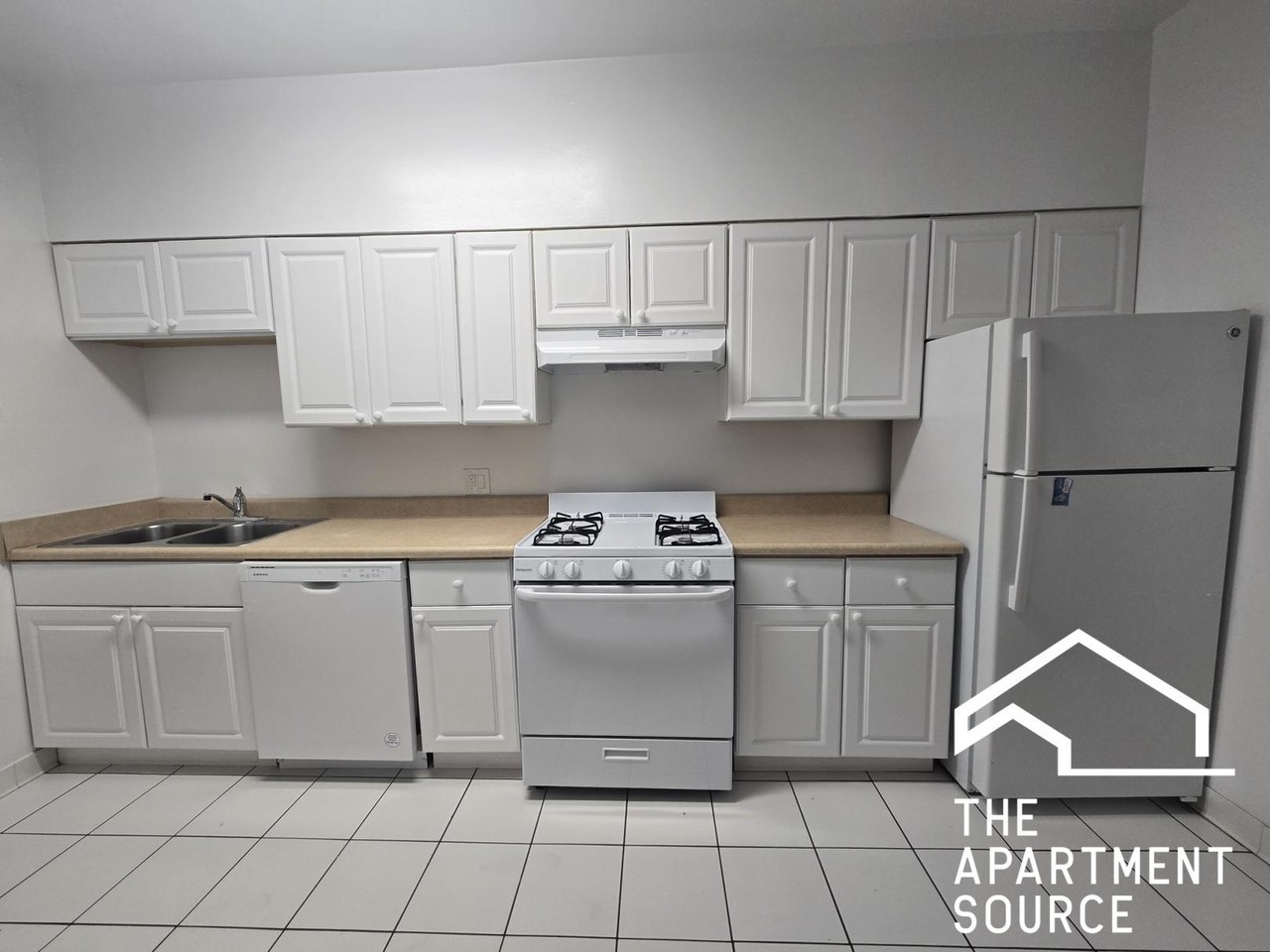 558 Elmwood Ave #1