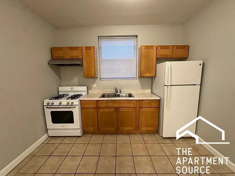6343 N Claremont Ave #3E - Photo 3 of 10