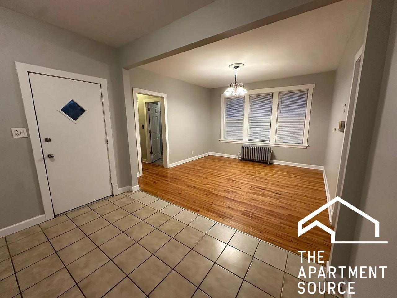 6343 N Claremont Ave #3E - Photo 4 of 10