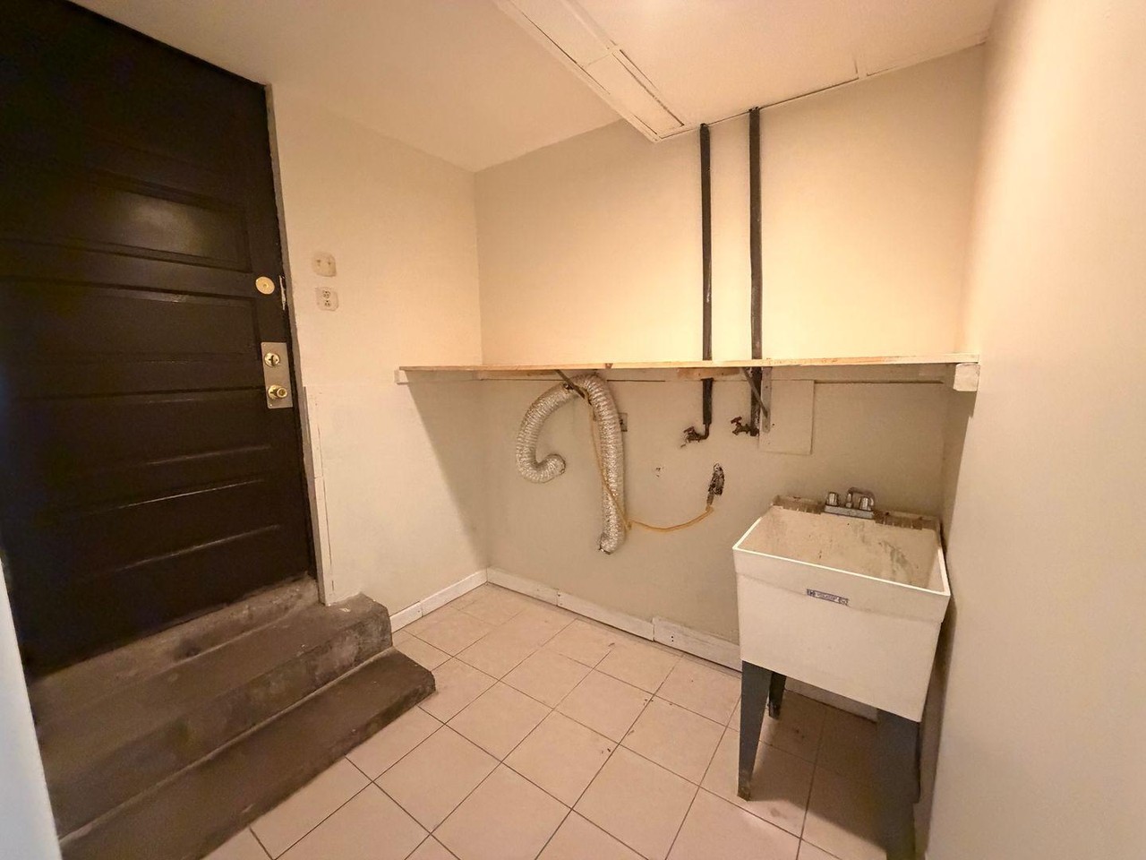6121 N Fairfield Ave #G - Photo 7 of 9