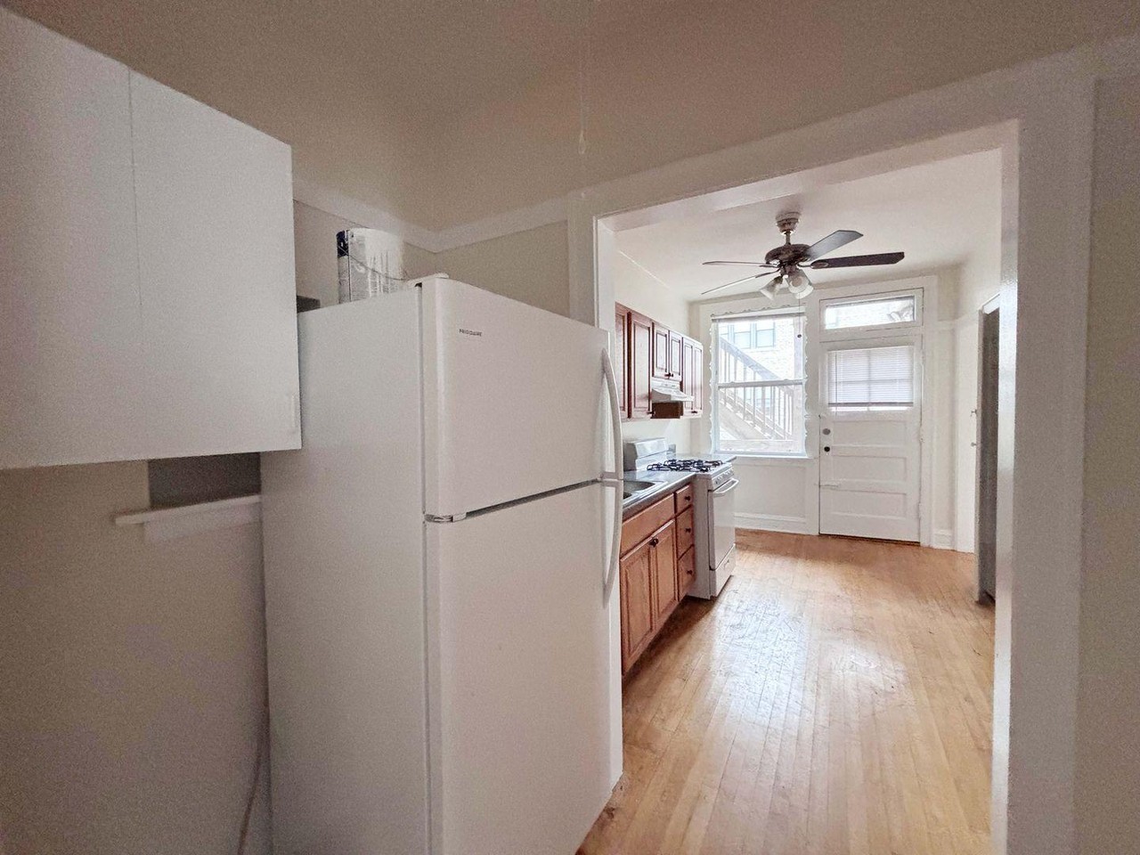 6437 N Leavitt St #2S - Photo 6 of 17