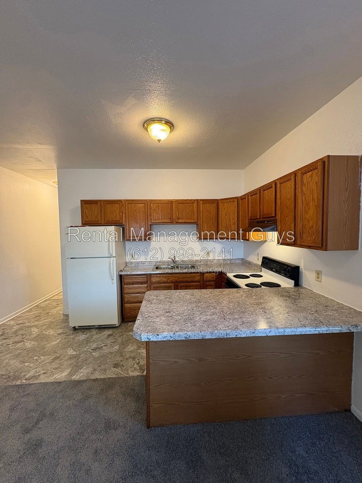 2504 Portland Ave #2 - Photo 2 of 14