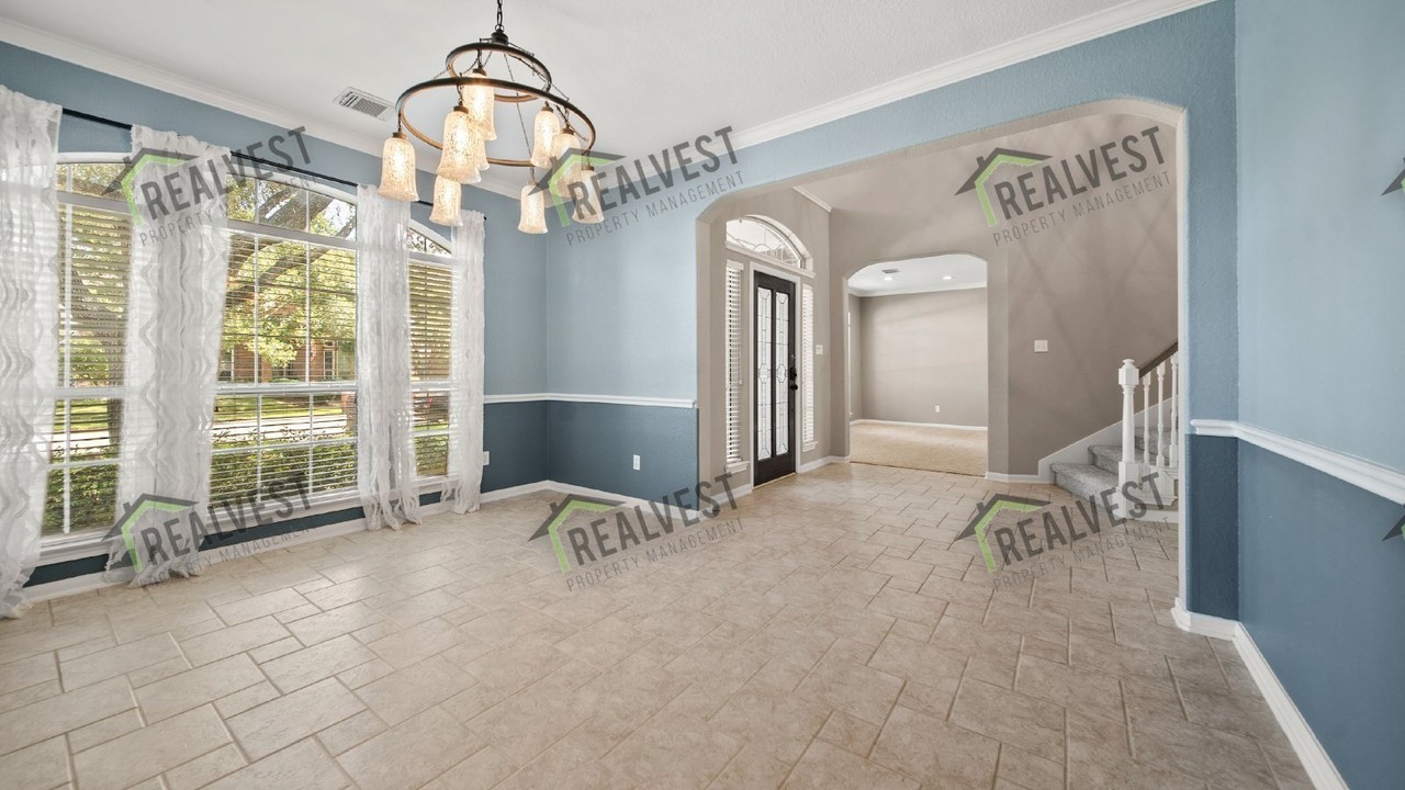 2863 Love Ln - Photo 6 of 23