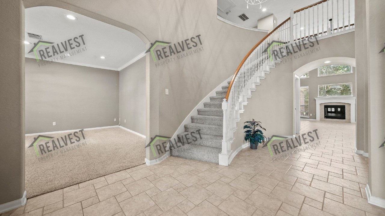 2863 Love Ln - Photo 7 of 23
