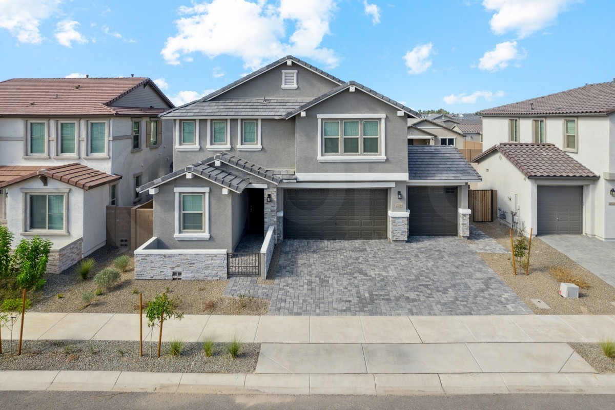 22516 E Twilight Dr - Photo 2 of 50