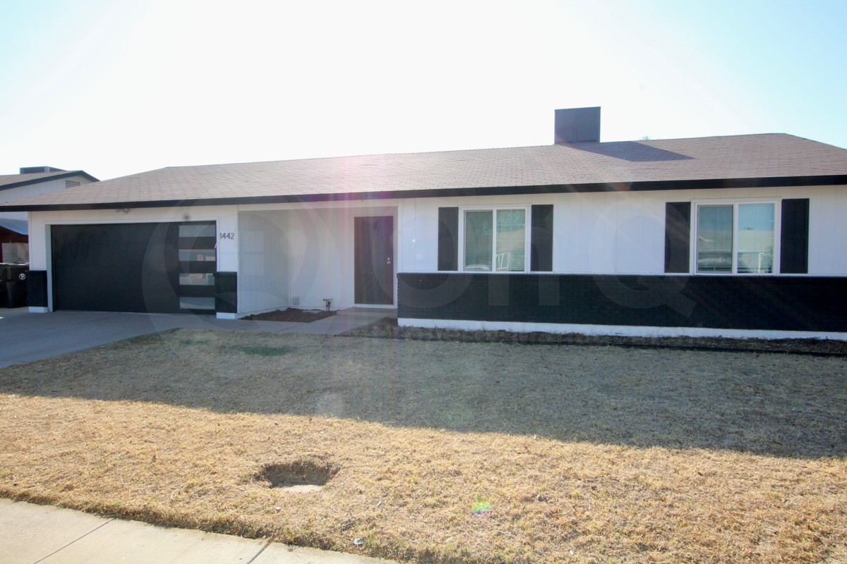 1442 S 37th St - Photo 2 of 21
