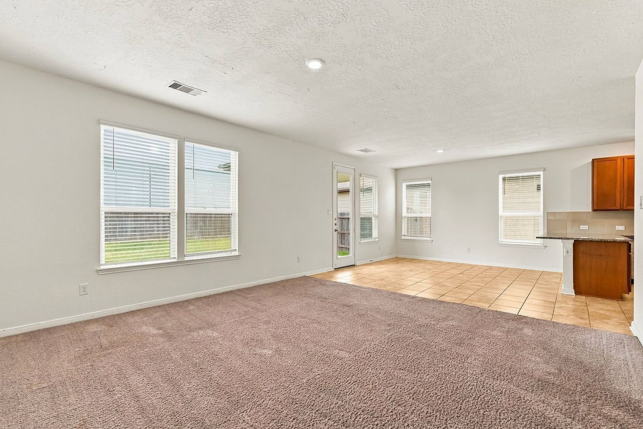 6021 Diamond Sky Ln - Photo 7 of 25