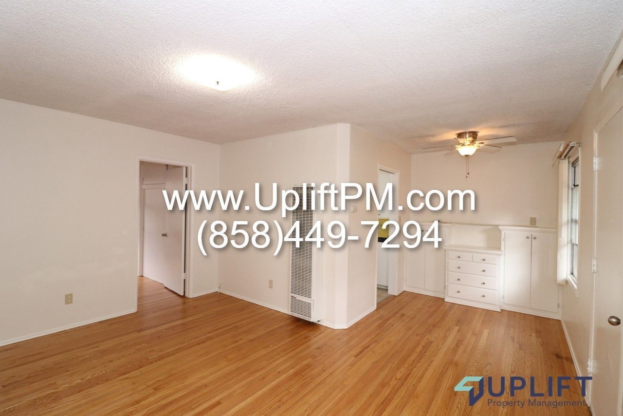 4253 50th St - Photo 2 of 10