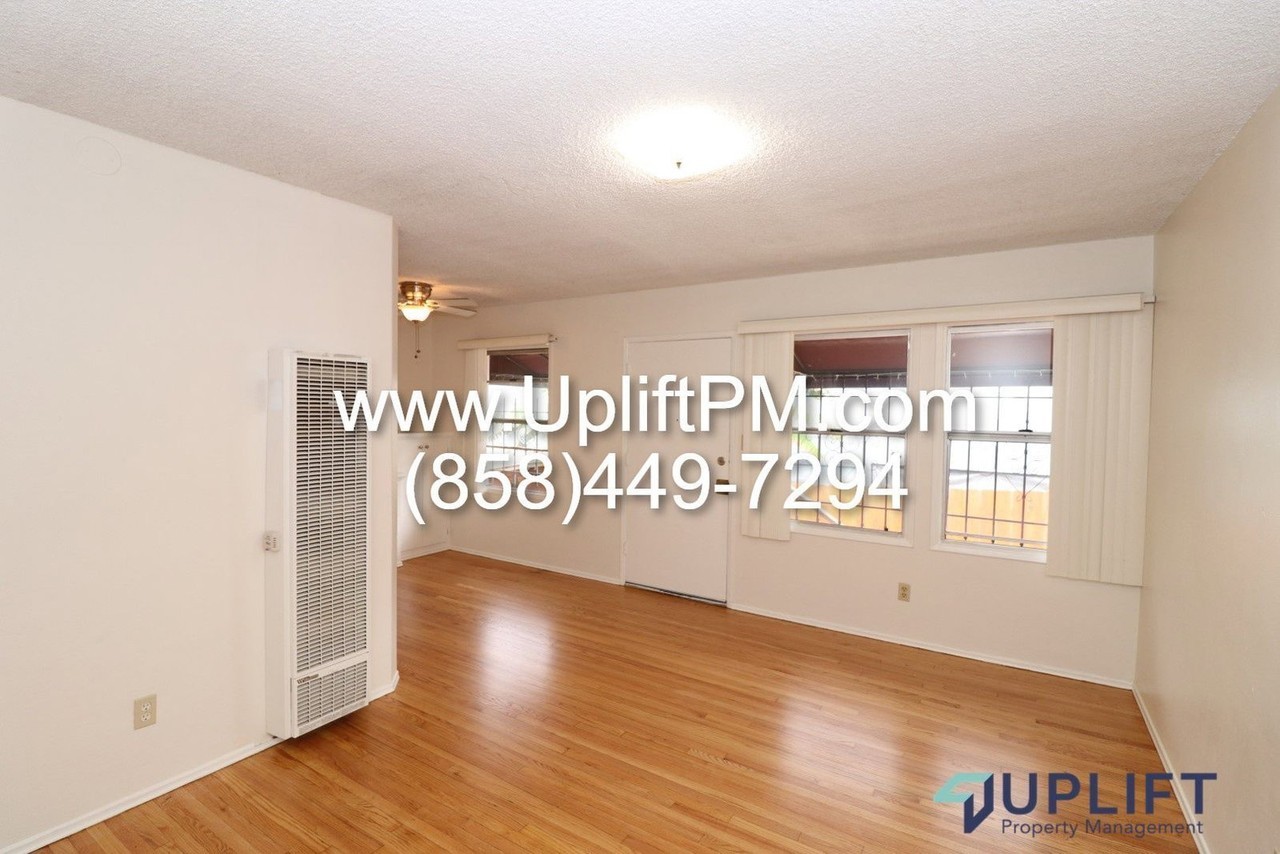 4253 50th St - Photo 3 of 10