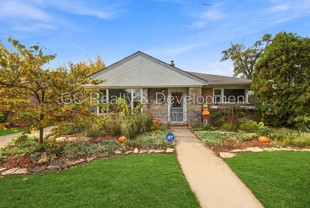 17638 Roosevelt Ave - Photo 1 of 1