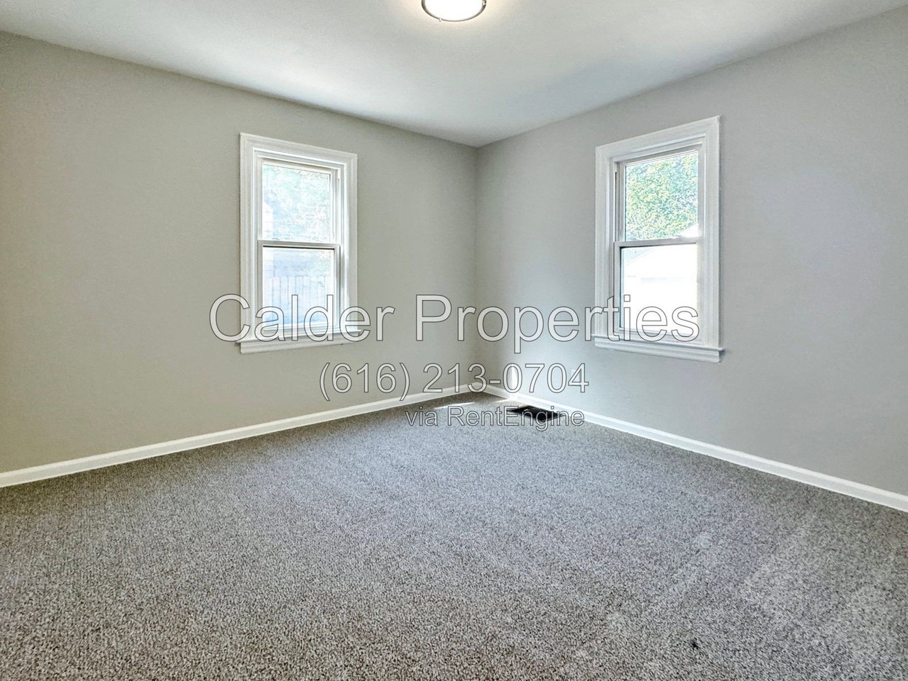 229 Lemyra St Se - Photo 7 of 14