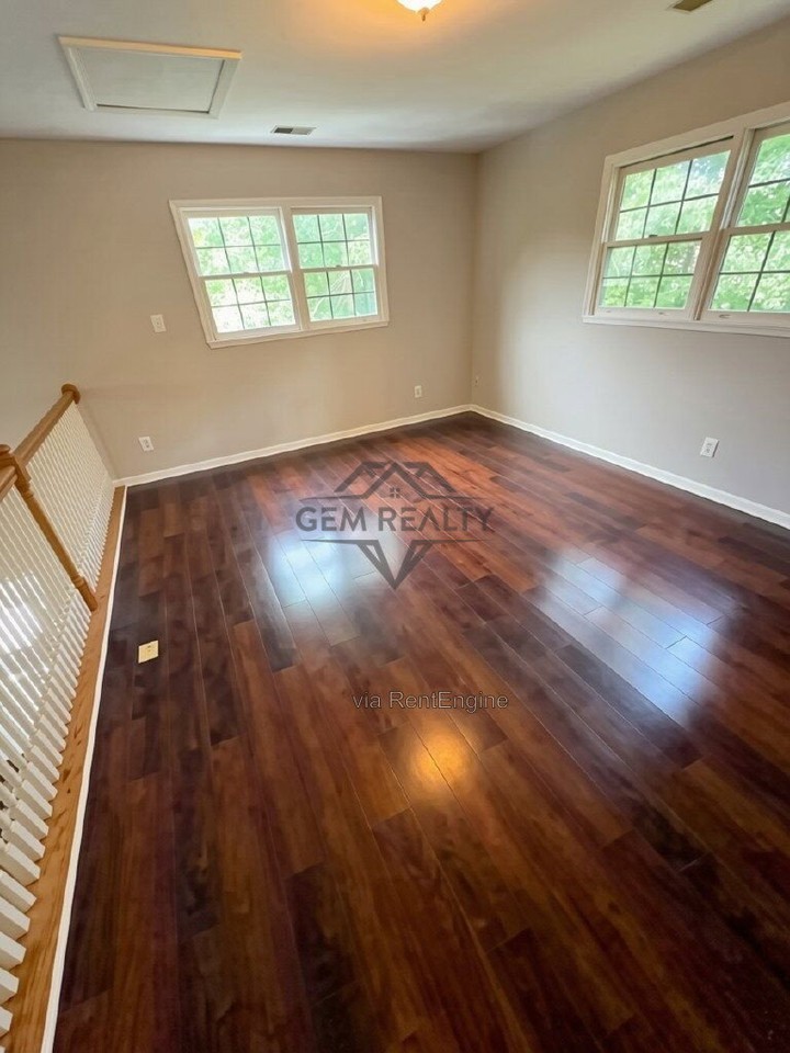 8427 Passapatanzy Rd - Photo 6 of 9