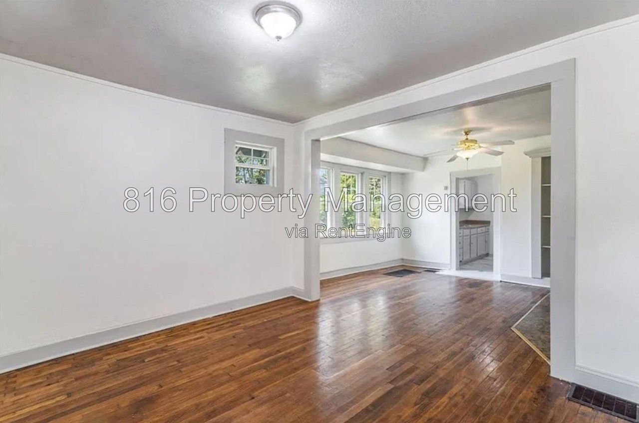 5512 Jackson Ave - Photo 2 of 15