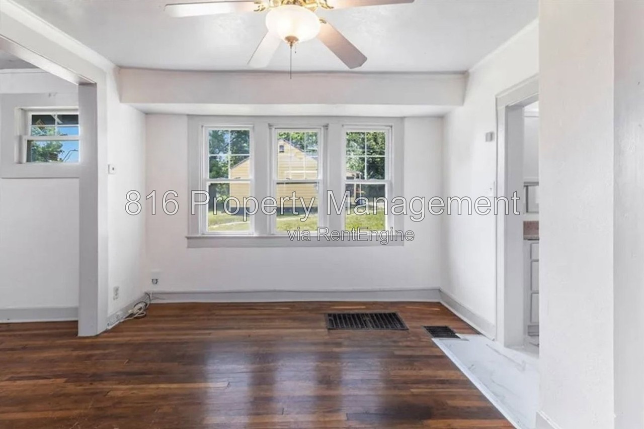 5512 Jackson Ave - Photo 5 of 15