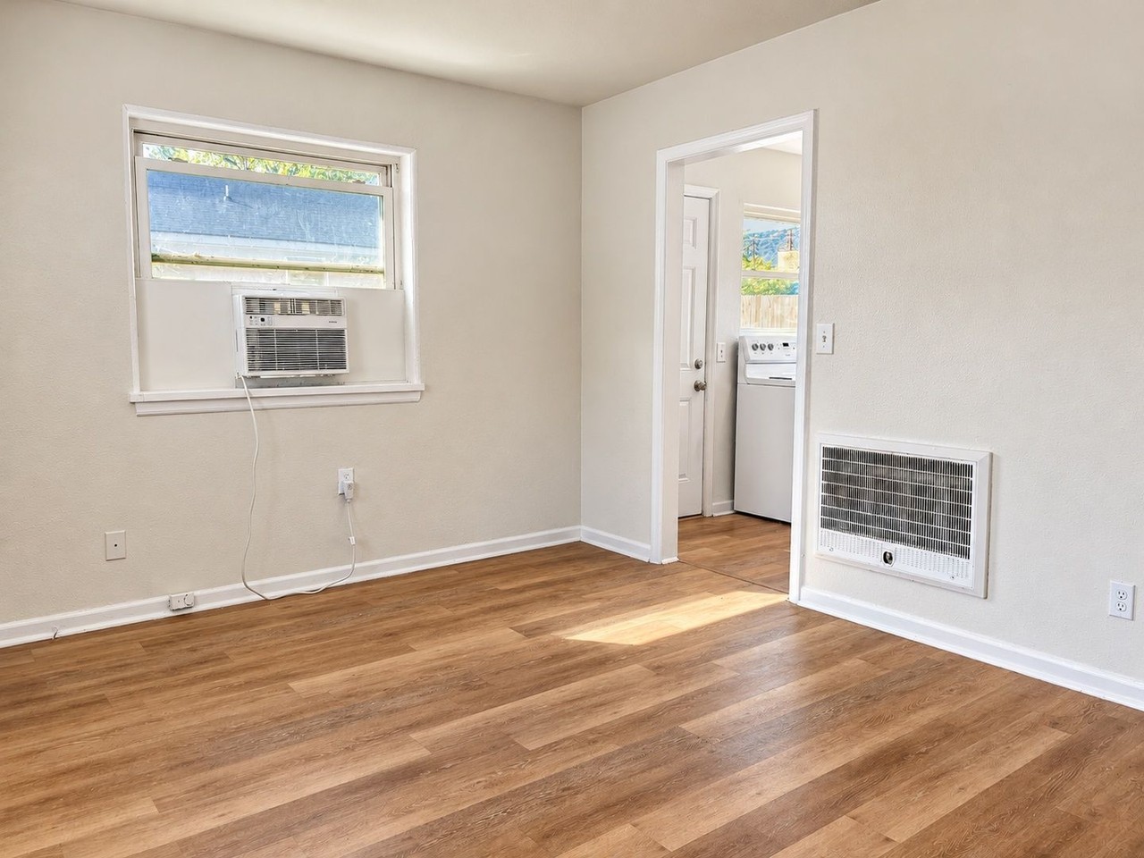 4043 Fagan St #4043 - Photo 3 of 10