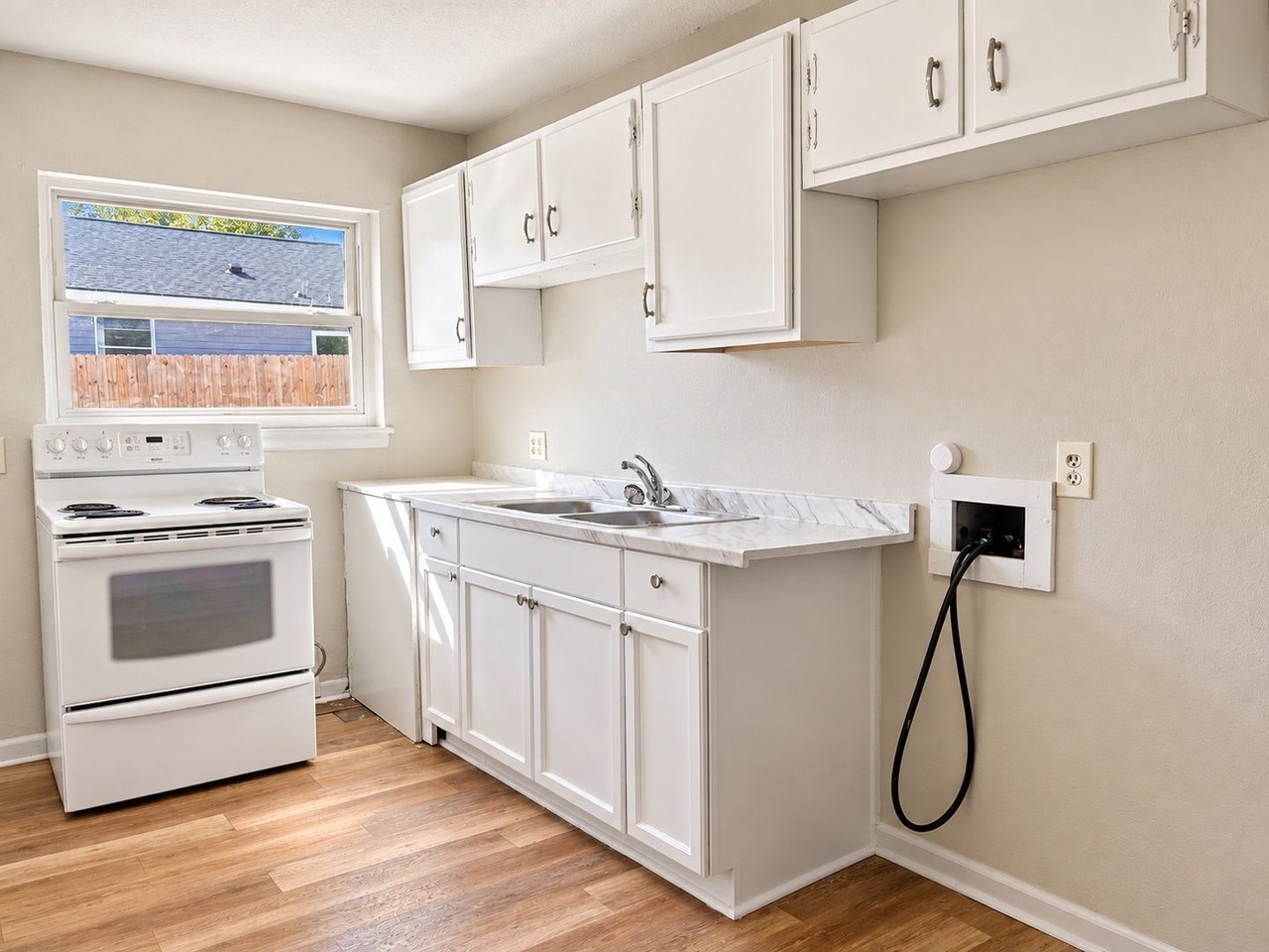 4043 Fagan St #4043 - Photo 4 of 10