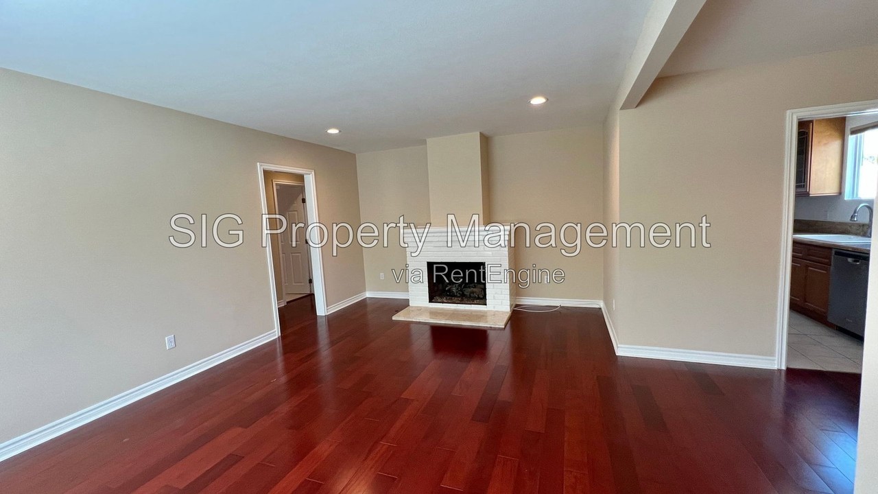 6101 Cartwright Ave - Photo 5 of 39