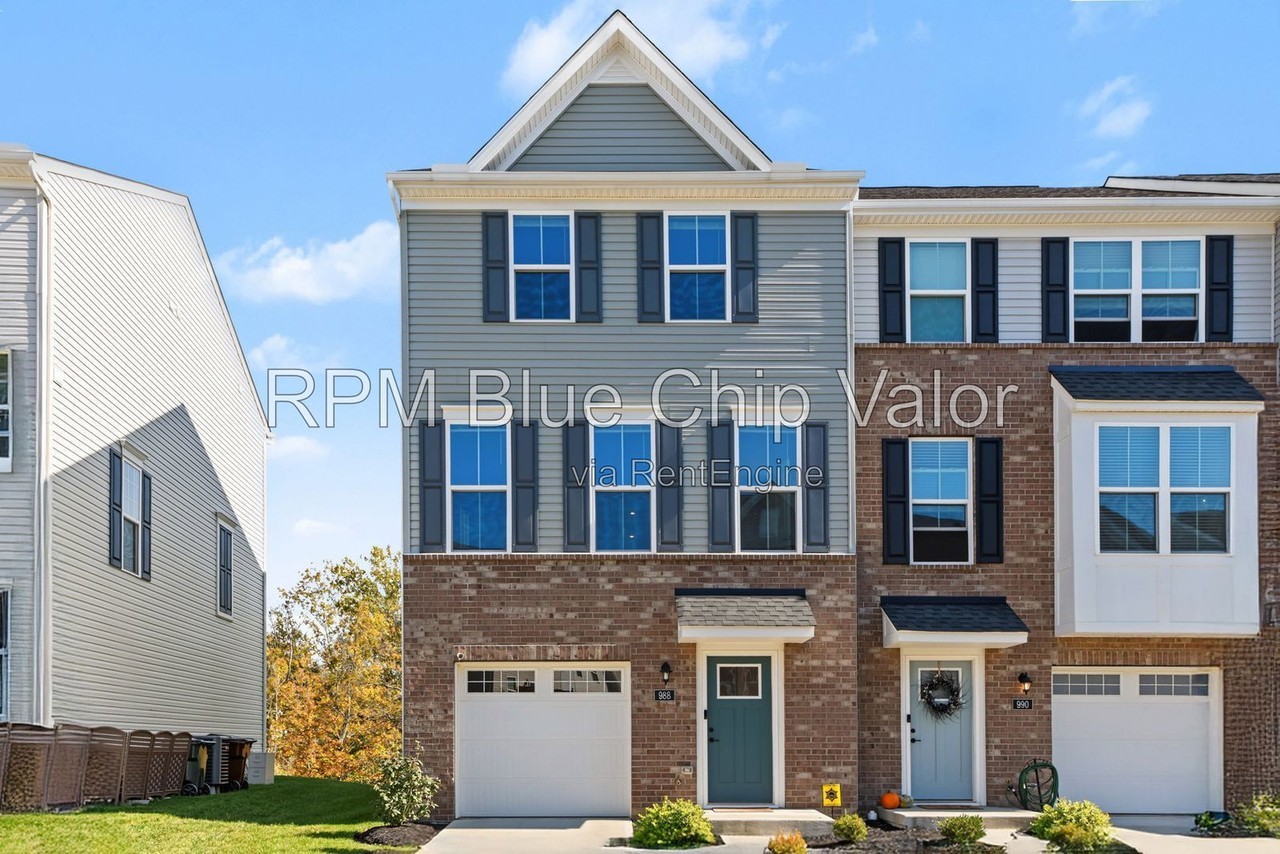 988 Steamboat Dr