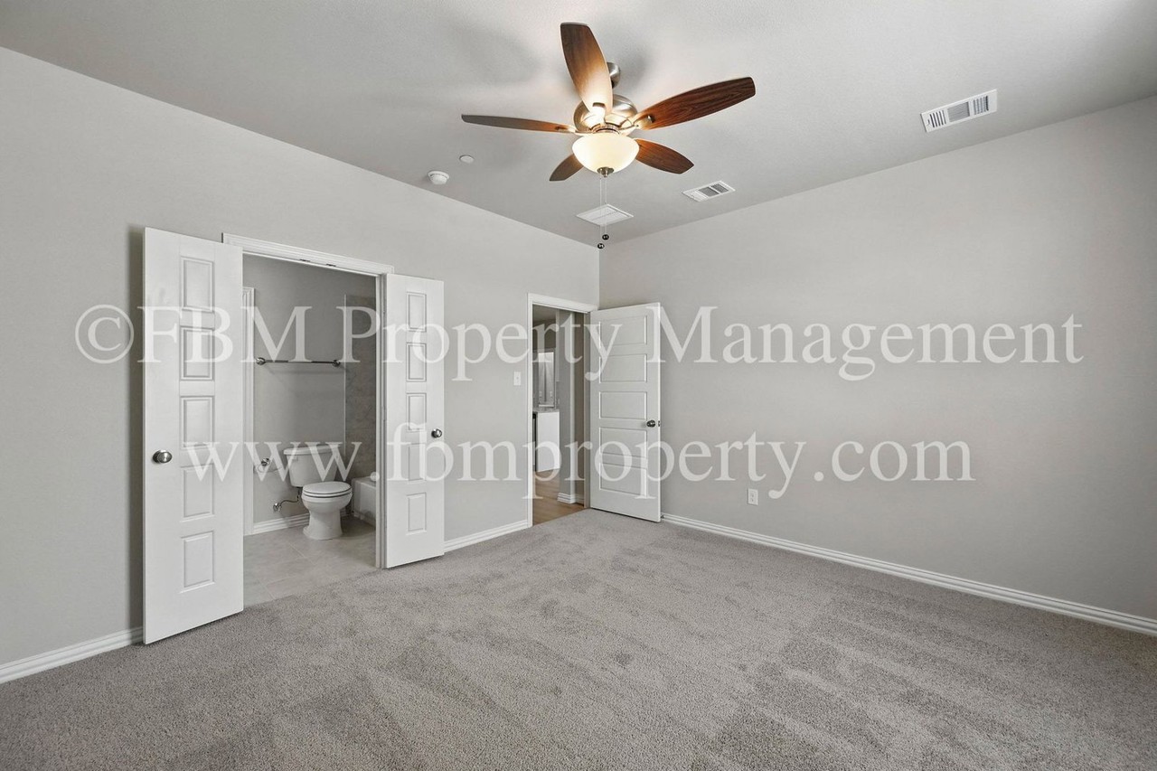 2885 Ali Dr - Photo 4 of 50