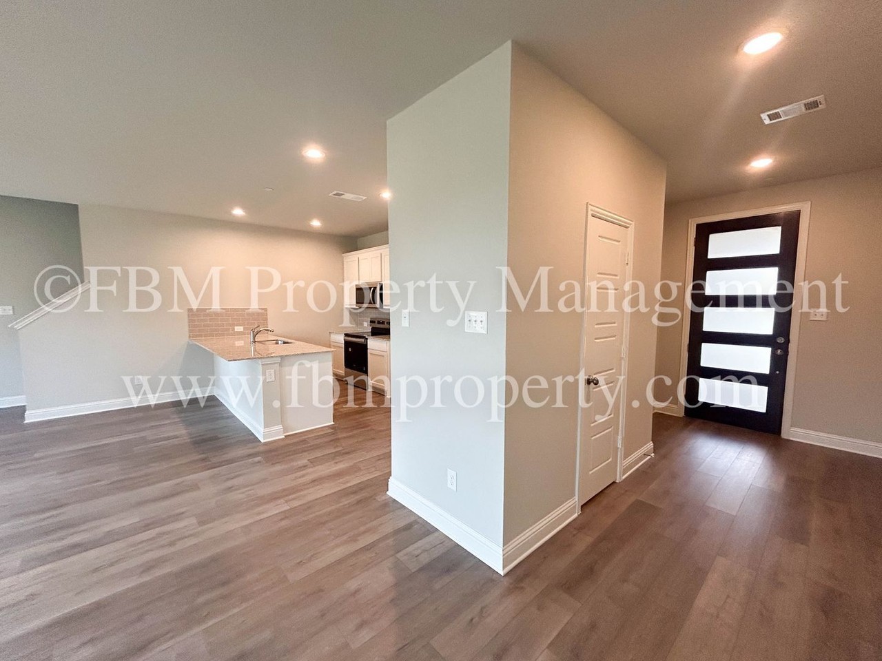 2069 Layla Dr - Photo 4 of 24