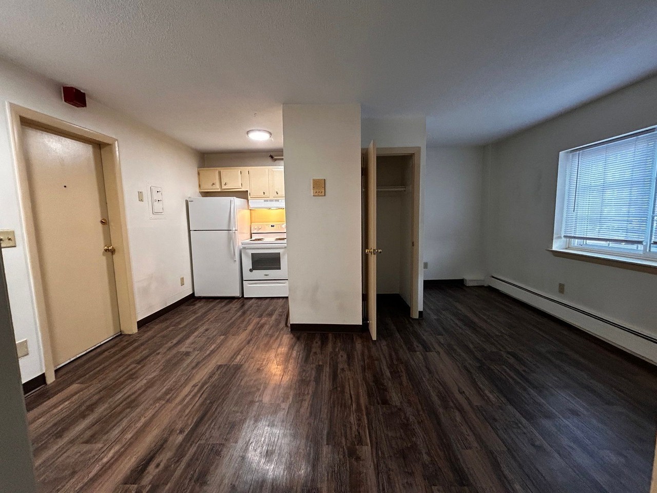 261 Pine St #22 - Photo 4 of 11