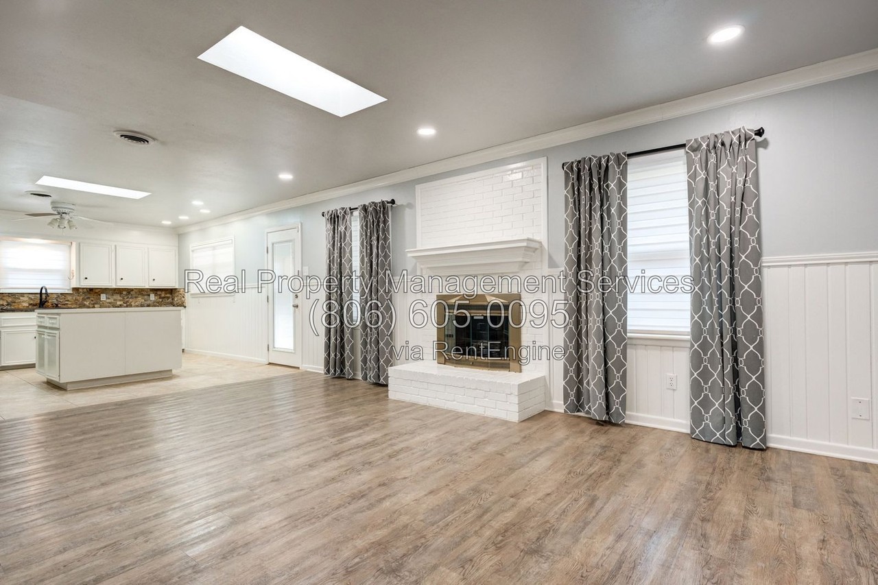 5204 15th St - Photo 4 of 37