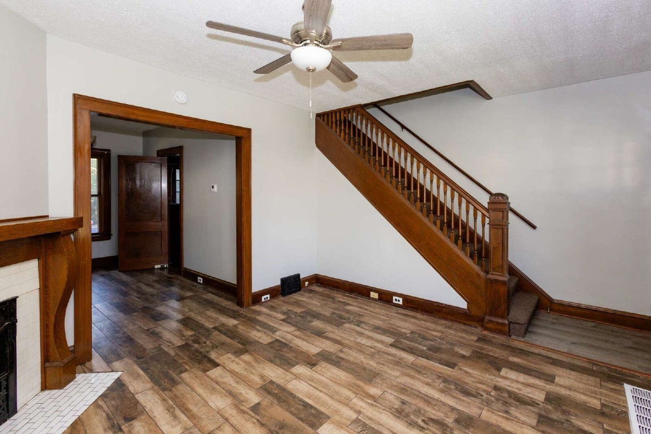 1313 W 93rd St #1309 - Photo 4 of 16
