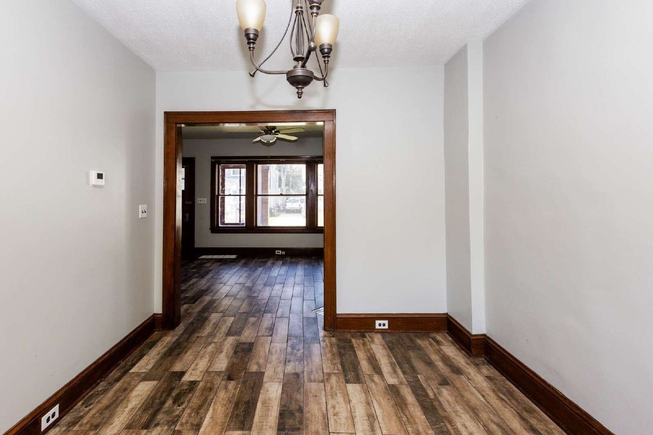 1313 W 93rd St #1309 - Photo 6 of 16