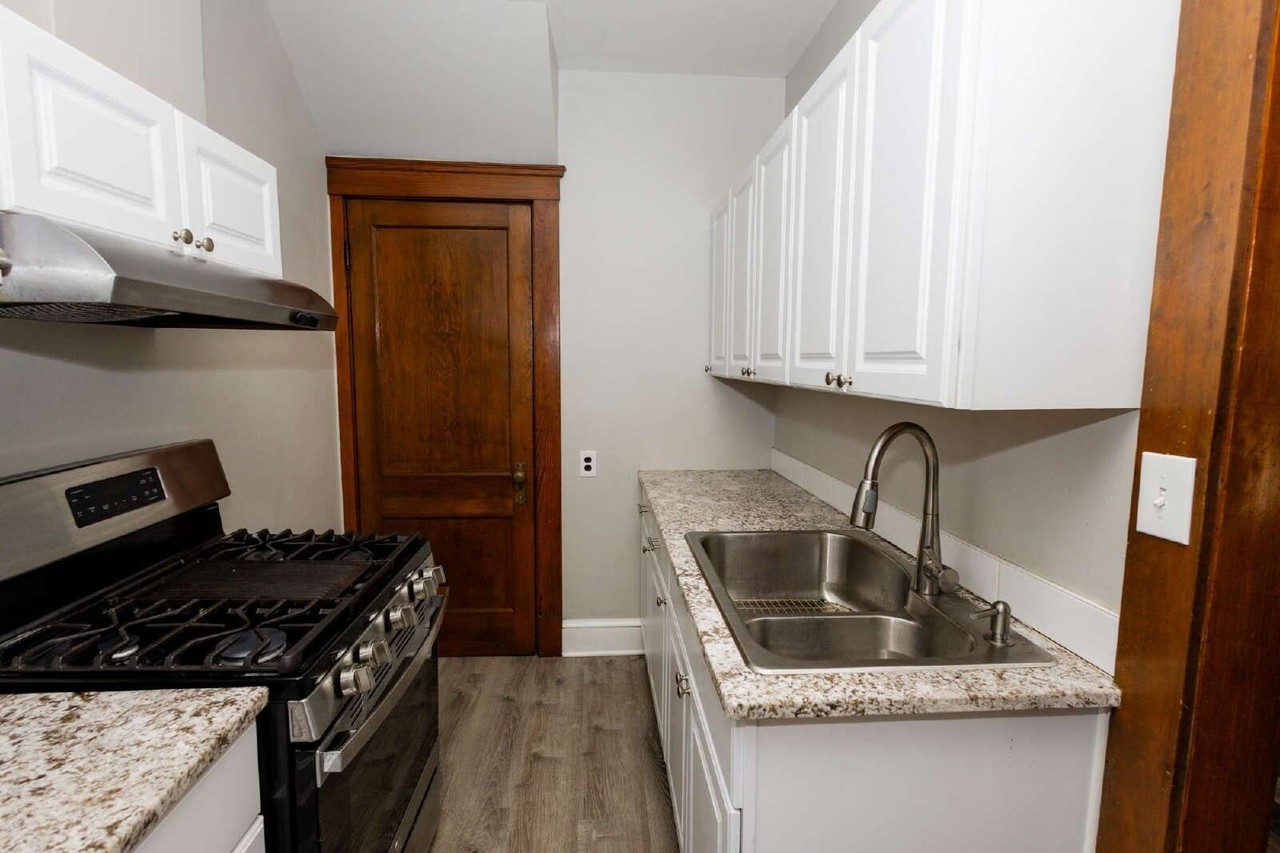 1313 W 93rd St #1309 - Photo 7 of 16