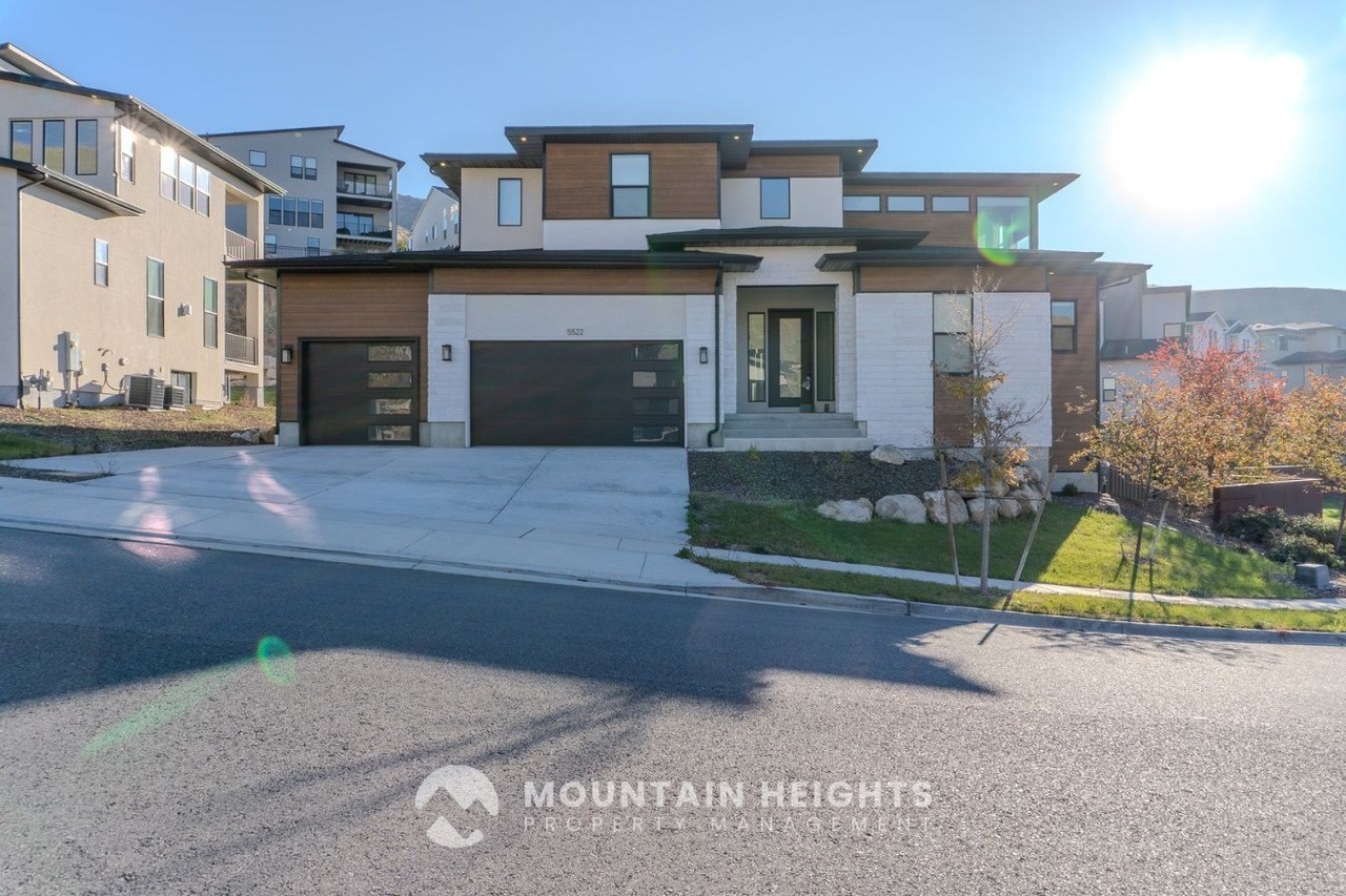 5522 N Fox Canyon Rd - Photo 2 of 39