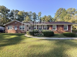 featured image of 1422 Forest Hill Rd