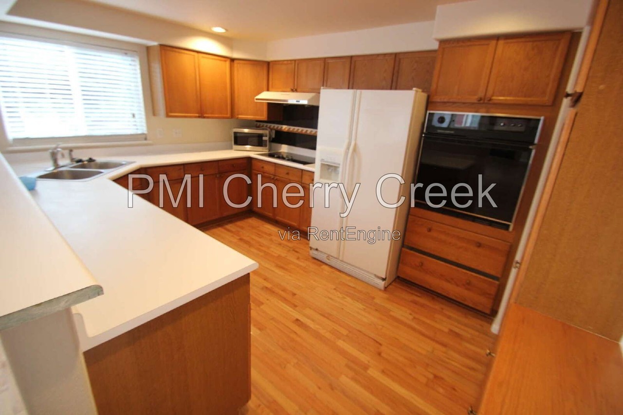 5320 Morning Glory Pl - Photo 5 of 26