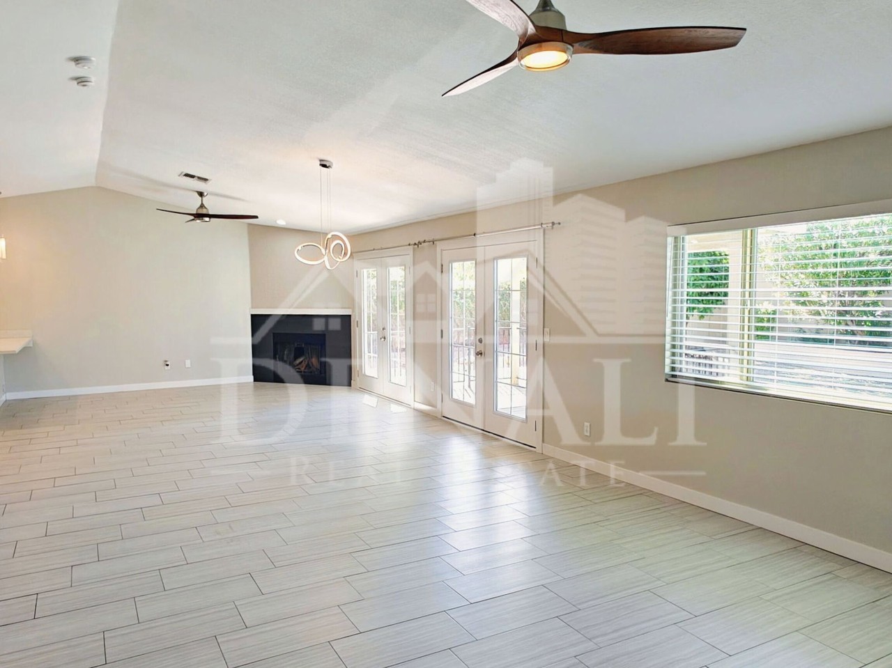 10650 N 33rd Pl - Photo 2 of 23