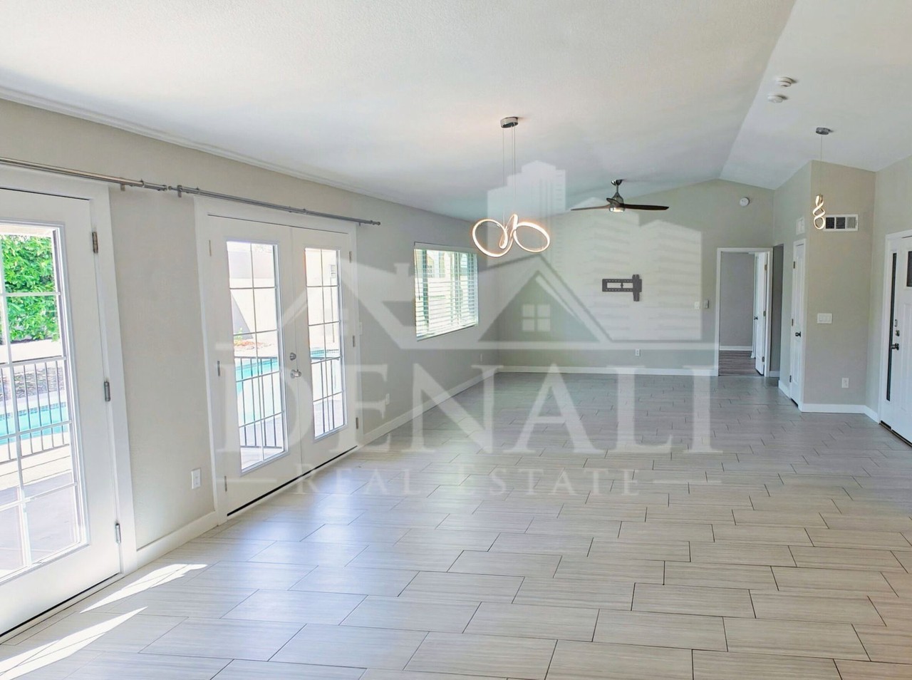 10650 N 33rd Pl - Photo 4 of 23