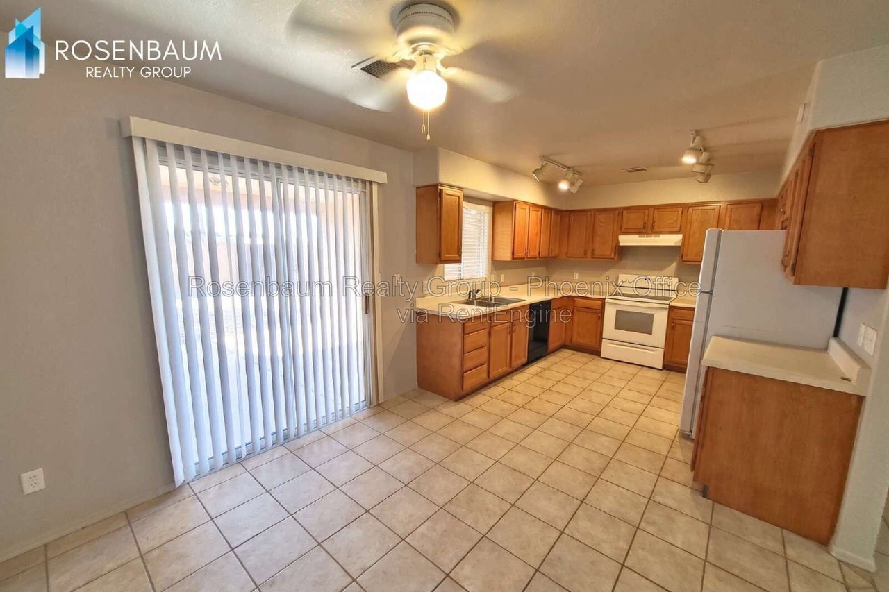 8589 W Santa Cruz Blvd - Photo 6 of 23