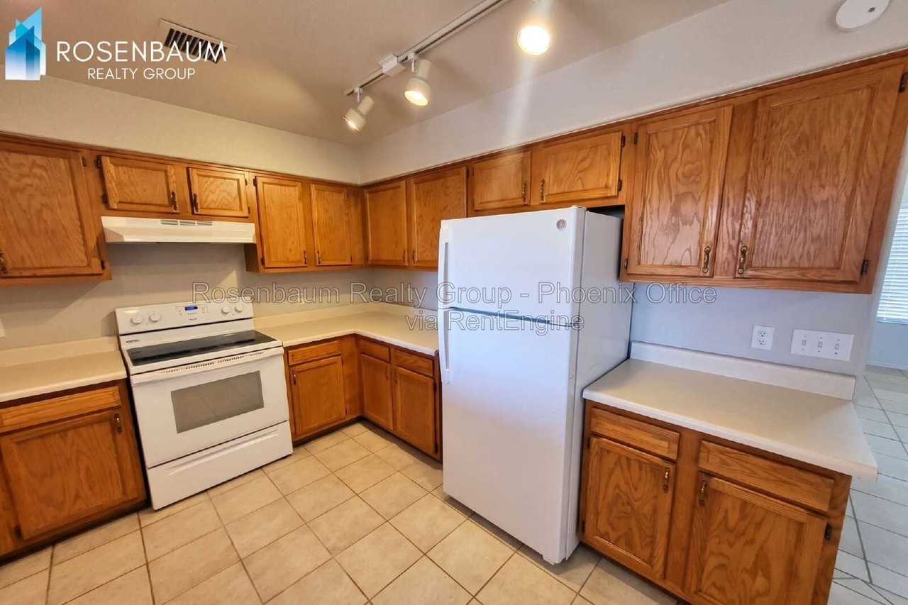 8589 W Santa Cruz Blvd - Photo 7 of 23