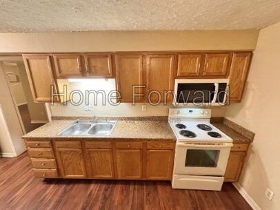 164 Lakeshore Dr #1 - Photo 3 of 14
