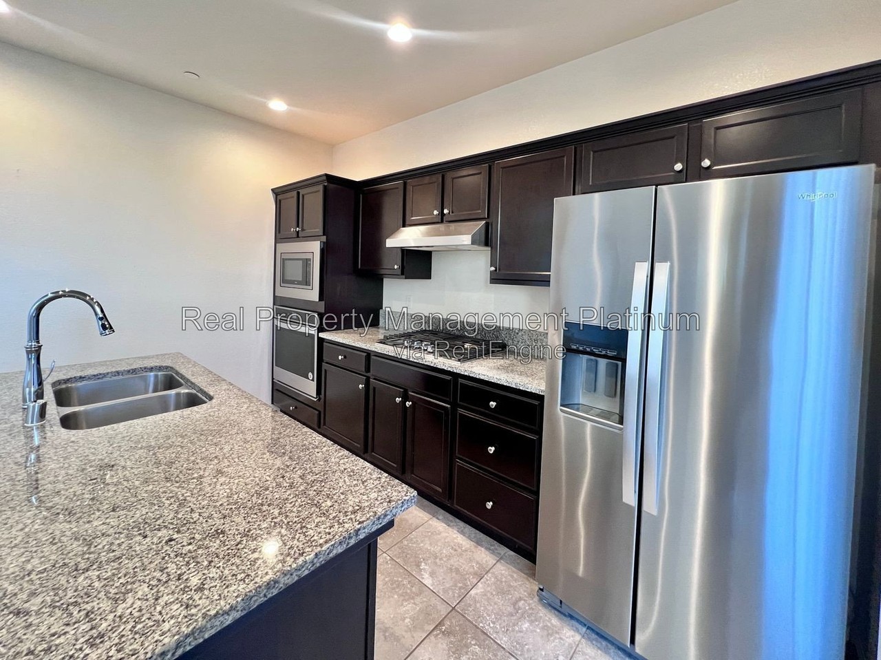 626 N Elise Ln - Photo 2 of 18