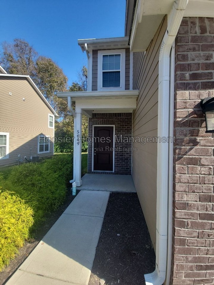 5649 Brownstone Dr - Photo 2 of 31